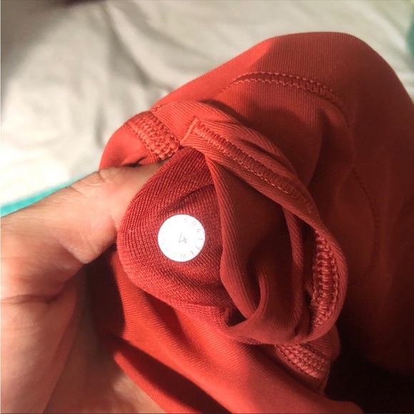 Lulu Lemon Brick 25” Luxtreme Leggings - Picture 4 of 4